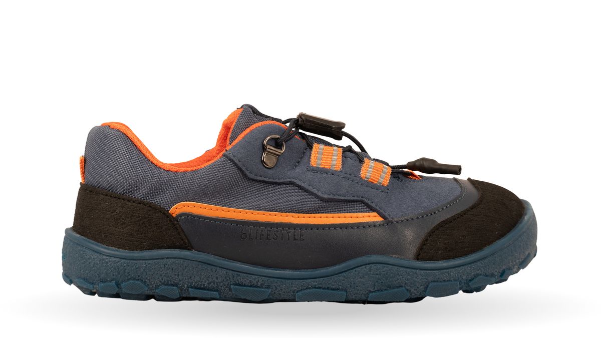 Barfußschuh mit Schnellverschluss, breite Zehenbox, flexible Sohle, geschlossener Fersenbereich, niedriger Schaft, Seitenansicht außen