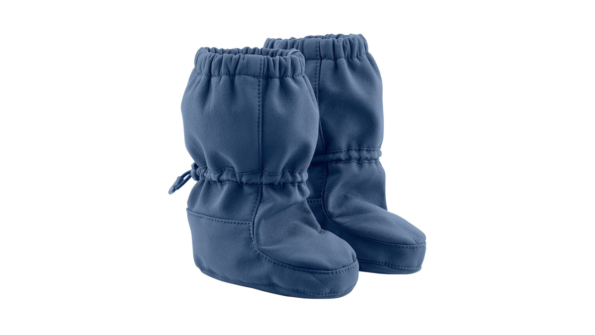 Barfußstiefel für Kinder, geschlossene Zehenpartie, geschlossener Fersenbereich, hoher Schaft mit Gummizug und Stopper, flache Sohle, schräge Vorderansicht als Paar